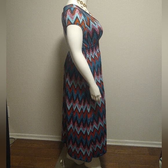 Relaxx Multicolored Short Sleeves Maxi Dress 3X - Picture 3 of 10